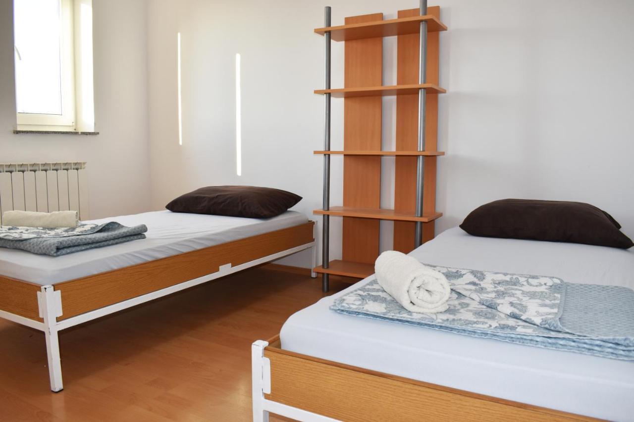 Rooms Busija Изола Екстериор снимка