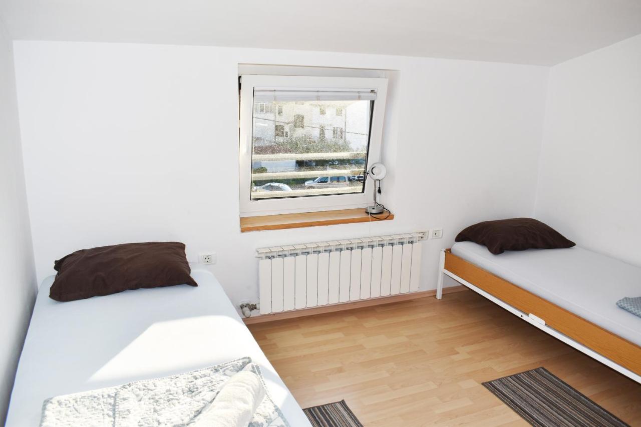 Rooms Busija Изола Екстериор снимка